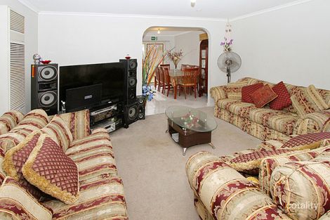 Property photo of 2/19 Saratoga Crescent Keilor Downs VIC 3038
