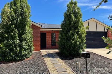 16 Aliza Ave, California Gully, VIC 3556