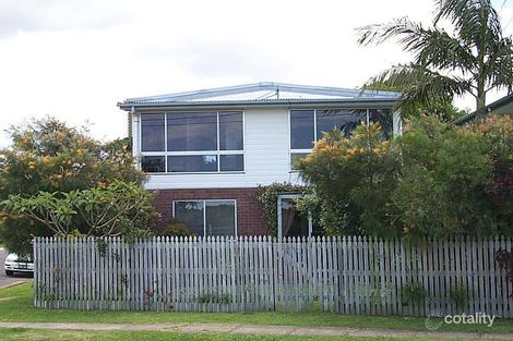 787 Esplanade, Lota, QLD 4179