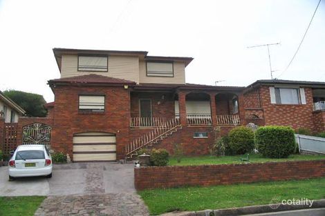 11 Mirrabooka Rd, Lake Heights, NSW 2502