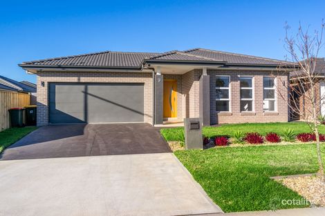 9 Franklin Gr, Oran Park, NSW 2570