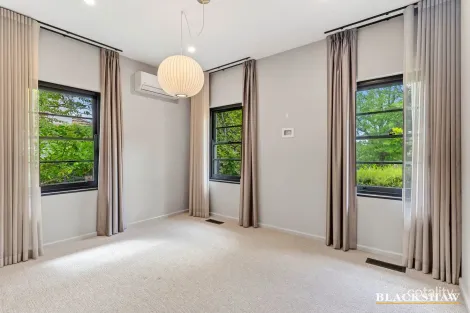 Property photo of 40 Stuart Street Griffith ACT 2603