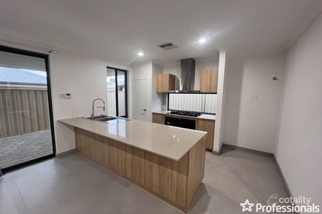 Property photo of 12 Thistle Way Harrisdale WA 6112