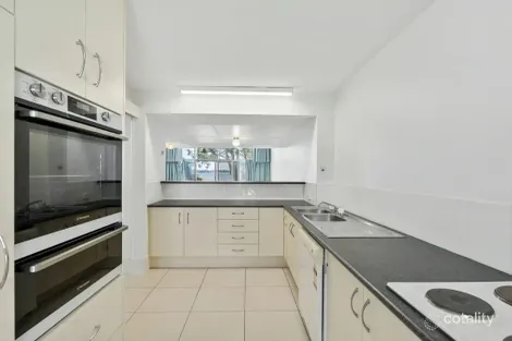 Property photo of 30B/10 Spinnaker Drive Sandstone Point QLD 4511