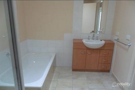 Property photo of 2 Jezabeel Court Flemington VIC 3031