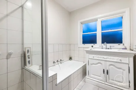 Property photo of 30 Warren Road Viewbank VIC 3084