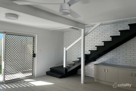 Property photo of 2/10 Spectrum Avenue Rainbow Beach QLD 4581