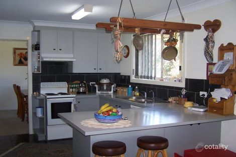 Property photo of 1 Yaraan Place Hillvue NSW 2340