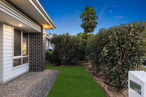 Property photo of 28 Spruce Circuit Hillcrest QLD 4118