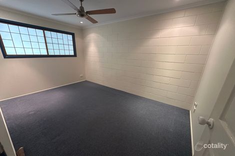 Property photo of 1/25 Lorraine Court Andergrove QLD 4740