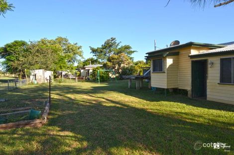 Property photo of 1 Warren Street Goovigen QLD 4702