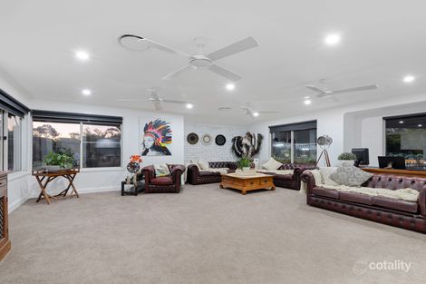 Property photo of 21 Armidale Crescent Helensvale QLD 4212