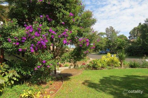 Property photo of 1/1 Nandroya Avenue Ocean Shores NSW 2483