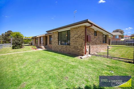 Property photo of 3 Howard Place Armidale NSW 2350