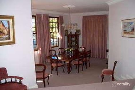 Property photo of 10 Wendy Court Mount Lofty QLD 4350