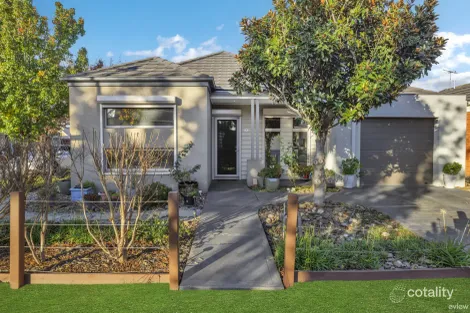 17 Sarton Link, Pakenham, VIC 3810
