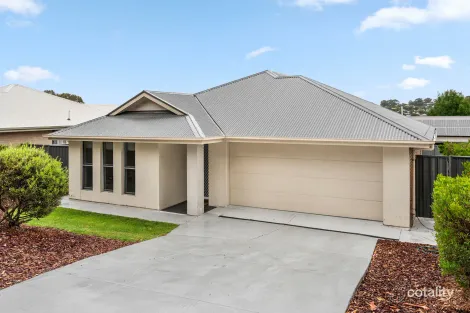 33 Barker Rd, Mount Barker, SA 5251