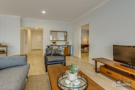 Property photo of 16 Vigneta Place Kelmscott WA 6111