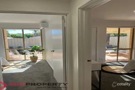 Property photo of 1/52 Albemarle Street Doubleview WA 6018