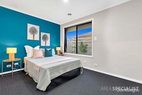 Property photo of 8 Venus Place Cranbourne VIC 3977