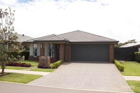 24 Uralla St, Fern Bay, NSW 2295