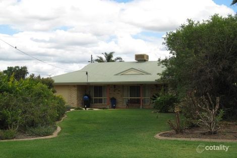 20 Cowan Cres, Emerald, QLD 4720