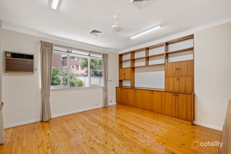 8 Lewis St, Bradbury, NSW 2560