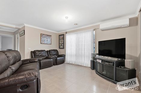 Property photo of 86 Sandalwood Drive Pakenham VIC 3810