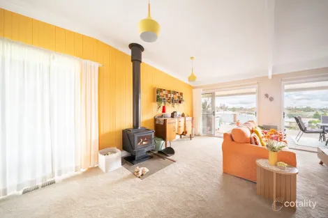 Property photo of 39 Jenolan Street Oberon NSW 2787
