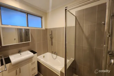 Property photo of 27 Hook Street Altona Meadows VIC 3028