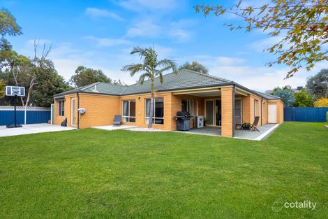 Property photo of 33 Ironbark Circuit Pakenham VIC 3810