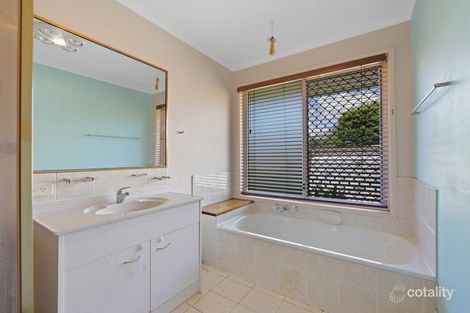 Property photo of 248 Mildura Drive Helensvale QLD 4212