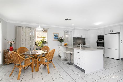 Property photo of 41 Riveroak Drive Mardi NSW 2259