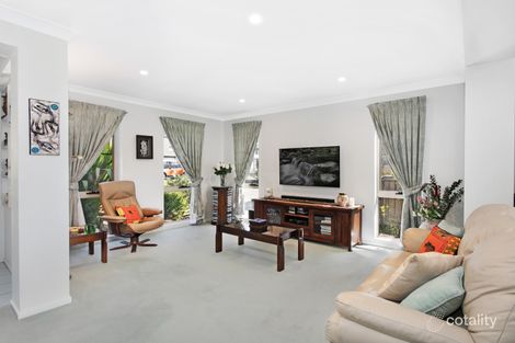 Property photo of 41 Riveroak Drive Mardi NSW 2259