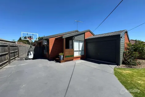 9 Fairhaven Rd, Carrum Downs, VIC 3201