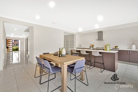 Property photo of 32 Masthead Way Werribee South VIC 3030