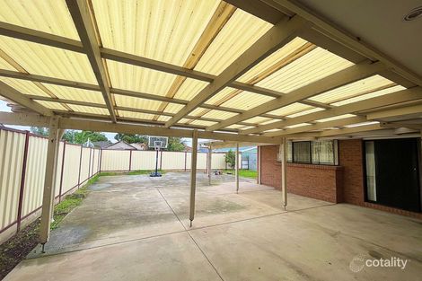 Property photo of 8 Anakie Walk Delahey VIC 3037
