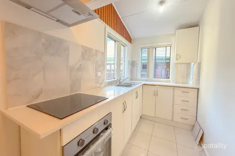 Property photo of 47 Waterside Crescent Carramar NSW 2163