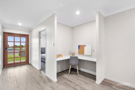 Property photo of 23 Froghollow Drive Ooralea QLD 4740