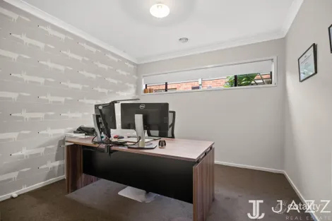 Property photo of 62 Prudence Parade Point Cook VIC 3030