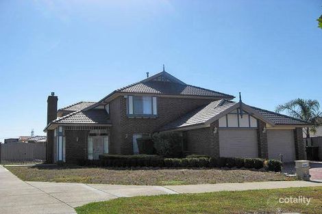 2 Whiteley Pde, Taylors Lakes, VIC 3038