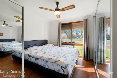 Property photo of 1 Wolseley Place Ingleburn NSW 2565