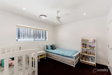 Property photo of 10 Frog Rock Crescent Reedy Creek QLD 4227