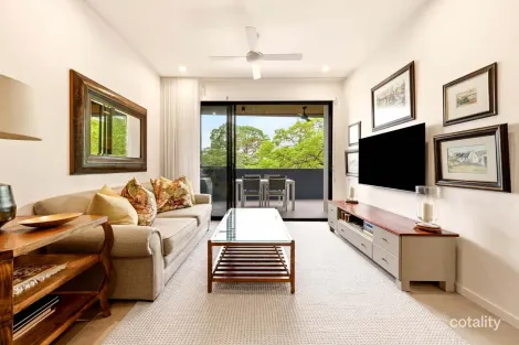 Property photo of 4/4 Shirley Street Indooroopilly QLD 4068