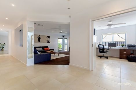 Property photo of 10 Frog Rock Crescent Reedy Creek QLD 4227