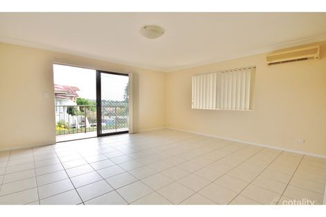 Property photo of 2/46 Crump Street Holland Park West QLD 4121