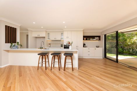 Property photo of 39 Seabreeze Parade Black Head NSW 2430