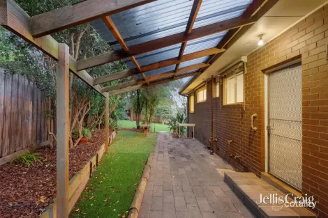 Property photo of 10 Lorraine Drive Briar Hill VIC 3088