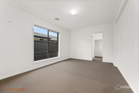 Property photo of 12 Engel Street Coombs ACT 2611
