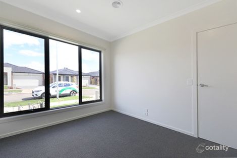 Property photo of 9 Juniperina Circuit Wallan VIC 3756